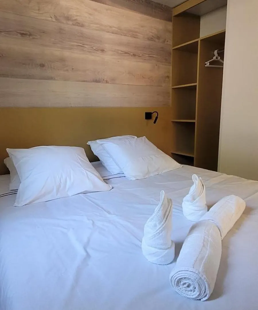 Camping Portes D'Ariege Pamiers Hotel
